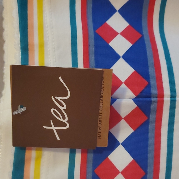 NWT Tea Collection Capris - Picture 2 of 4